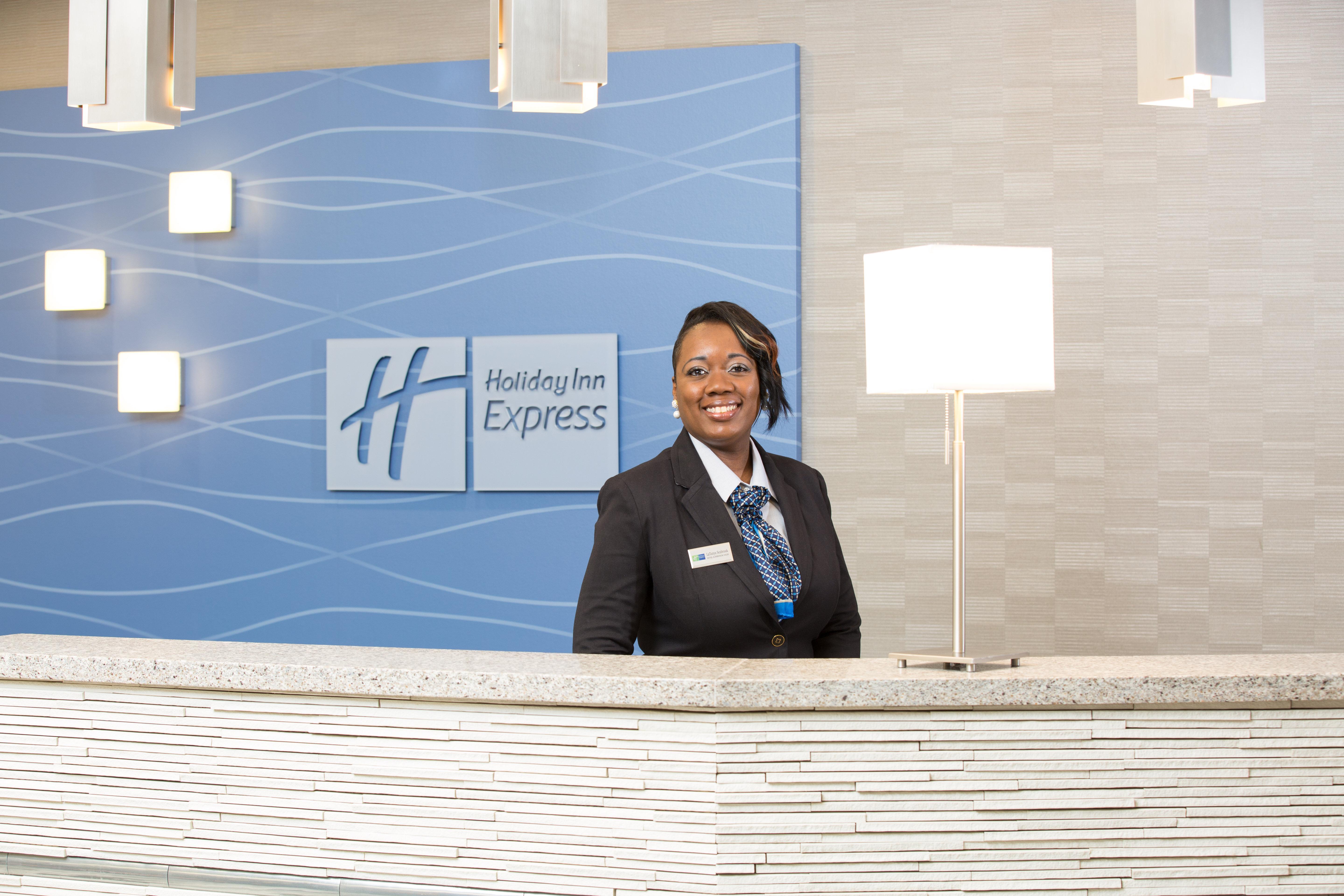 Holiday Inn Express Moline - Quad Cities Area By Ihg Bagian luar foto
