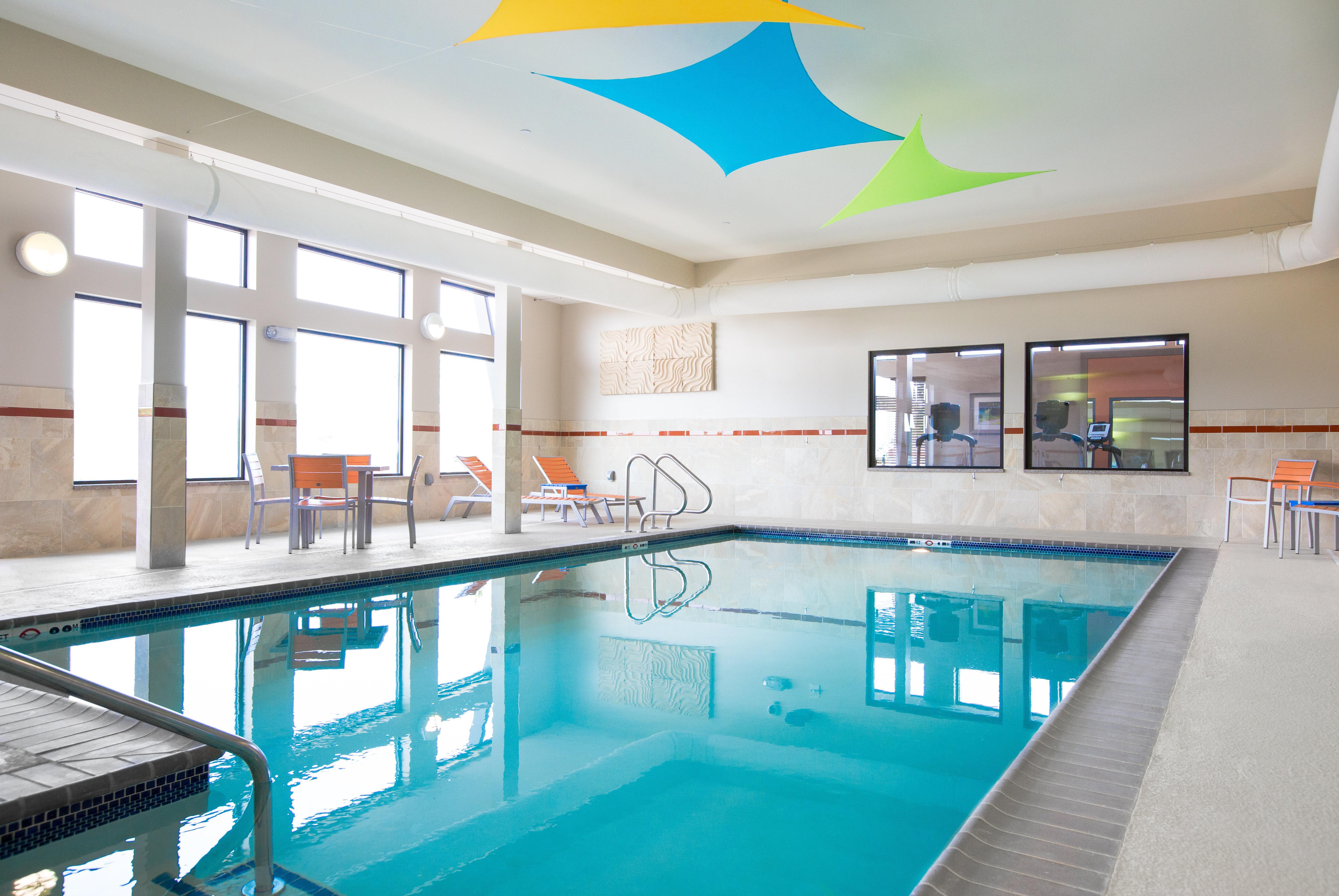 Holiday Inn Express Moline - Quad Cities Area By Ihg Bagian luar foto